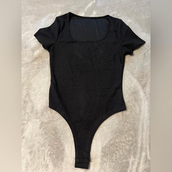 NWOT Black short sleeve bodysuit and pants set - Picture 2 of 9